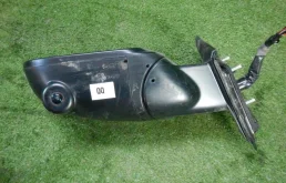 Стекла и зеркала для Nissan Qashqai 2017 года на фотографиях