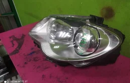 Фары для Volkswagen Touran 2008 года на фотографиях