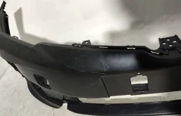 Бампер для Toyota Corolla 2016 года на фотографиях