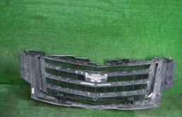 Решетка радиатора для Cadillac Escalade на фотографиях