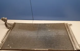 Радиатор кондиционера для Skoda Rapid 2024 года на фотографиях