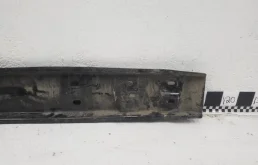 Усилитель заднего бампера для Toyota Corolla на фотографиях