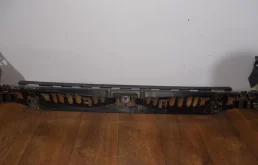 Кронштейн заднего бампера правый для BMW 5er 2019 года на фотографиях