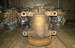 Компрессор кондиционера для Nissan Primera 2003 года на фотографиях