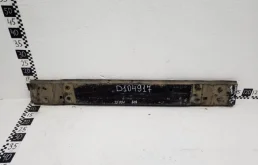 Усилитель заднего бампера для Toyota Corolla на фотографиях