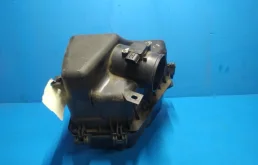 Корпус воздушного фильтра для Toyota RAV4 2012 года на фотографиях