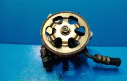 Насос ГУР для Honda CR-V 2002 года на фотографиях