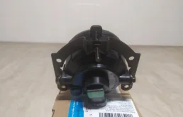 Усилитель переднего бампера для Mitsubishi Pajero Sport 2008 года на фотографиях