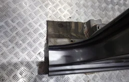 Порог правый для Hyundai Solaris 2014 года на фотографиях