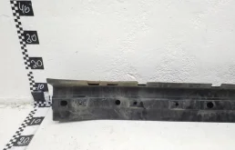 Усилитель переднего бампера для Mitsubishi Pajero Sport 2024 года на фотографиях