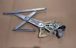 Мотор стеклоподъемника передний левый для Toyota Corolla на фотографиях