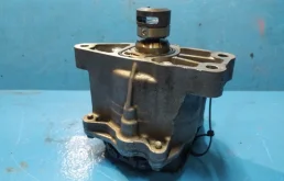 Блок управления двигателем для Toyota RAV4 на фотографиях