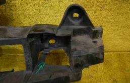 Усилитель бампера передний верхний для Renault Kaptur на фотографиях