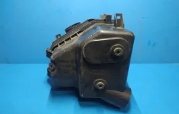 Корпус воздушного фильтра для Toyota RAV4 2012 года на фотографиях