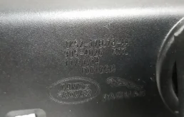 Стекла и зеркала для Land Rover Range Rover 2012 года на фотографиях