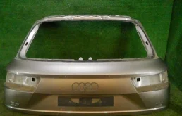 Дверь багажника для Audi Q7 2020 года на фотографиях