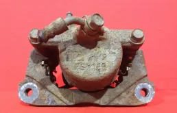 Суппорт передний левый для Toyota RAV4 на фотографиях