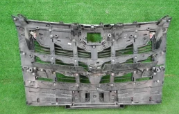 Решетка радиатора для Toyota Alphard на фотографиях