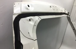 Дверь багажника для Toyota Alphard на фотографиях