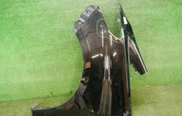 Крылья для Toyota Alphard 2020 года на фотографиях