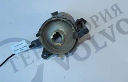 Противотуманка (ПТФ) передняя левая для Volvo C30 на фотографиях