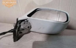 Стекла и зеркала для Nissan Tiida на фотографиях