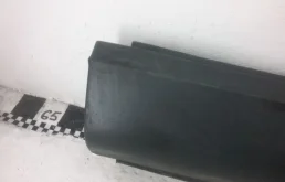 Накладка порога правая для Mercedes-Benz GLA class на фотографиях