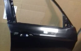 Дверь передняя правая для BMW X3 2010 года на фотографиях