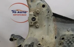 Подрамник двигателя для Mazda CX 5 на фотографиях