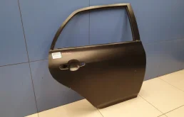 Дверь задняя правая для Toyota Corolla 2006 года на фотографиях