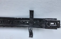 Усилитель заднего бампера для Hyundai Solaris 2014 года на фотографиях