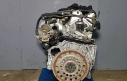 Двигатель для Honda Stream 2002 года на фотографиях