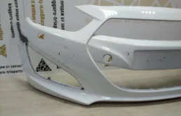 Бампер передний для Hyundai i40 2011 года на фотографиях