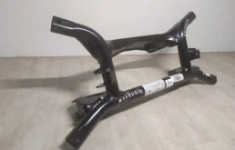 Задний подрамник для Mitsubishi ASX 2010 года на фотографиях