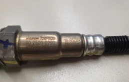 Лямбда-зонд (верхний) для Hyundai Solaris 2021 года на фотографиях