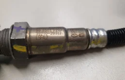 Лямбда-зонд (верхний) для Hyundai Solaris 2021 года на фотографиях