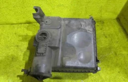 Корпус воздушного фильтра (1770051050) для Toyota Land Cruiser 200 2007-2015