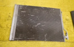 Радиатор кондиционера для BMW 5er 2013 года на фотографиях