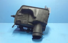 Корпус воздушного фильтра для Nissan X-Trail 2012 года на фотографиях