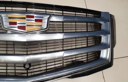 Решетка радиатора для Cadillac Escalade на фотографиях