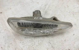 Поворотник передний правый для Hyundai Solaris на фотографиях