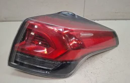 фонарь задний правый в крышку багажника для Toyota RAV4 XA40 rest 2015-2019