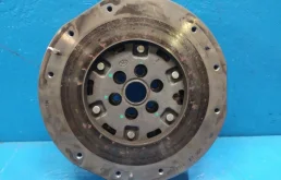 Маховик для Nissan X-Trail 2014 года на фотографиях