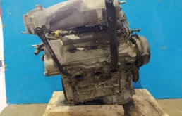 Двигатель без навесного для Toyota Alphard 2003 года на фотографиях