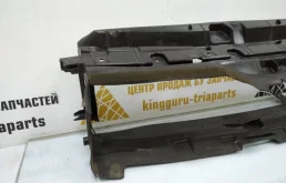 Воздуховод радиатора левый верхний для BMW 3er 2018 года на фотографиях