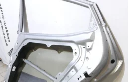 Дверь задняя правая для Hyundai Elantra 2015 года на фотографиях