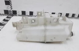 Бачок стеклоомывателя передний для Mazda CX 5 на фотографиях