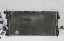 Радиатор охлаждения ДВС для Skoda Rapid 2019 года на фотографиях