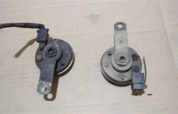 Звуковой сигнал для Toyota Corolla на фотографиях