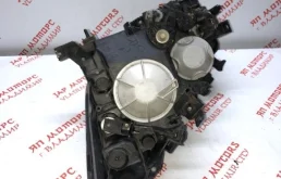 Фары для Nissan Fuga на фотографиях